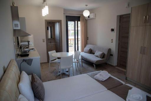 Stavros Hotel Kalamáta Buitenkant foto